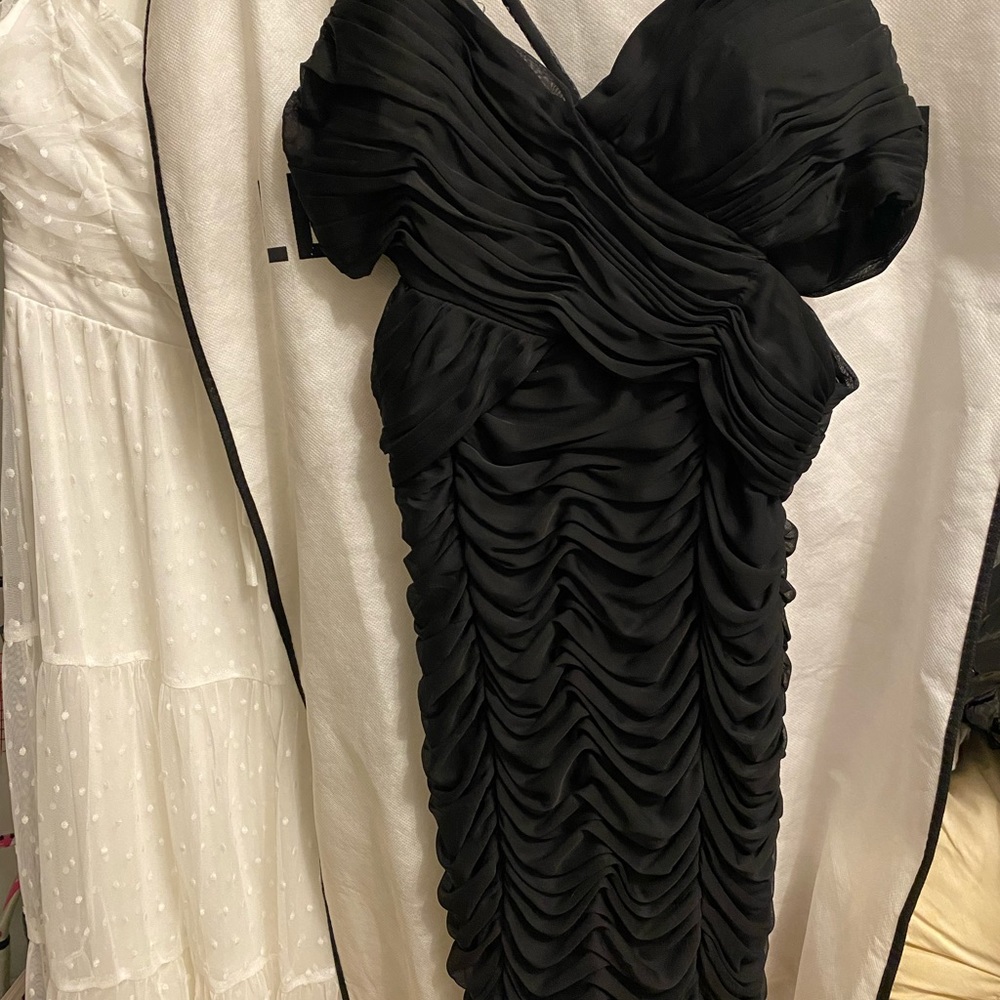 Le chateau black dress